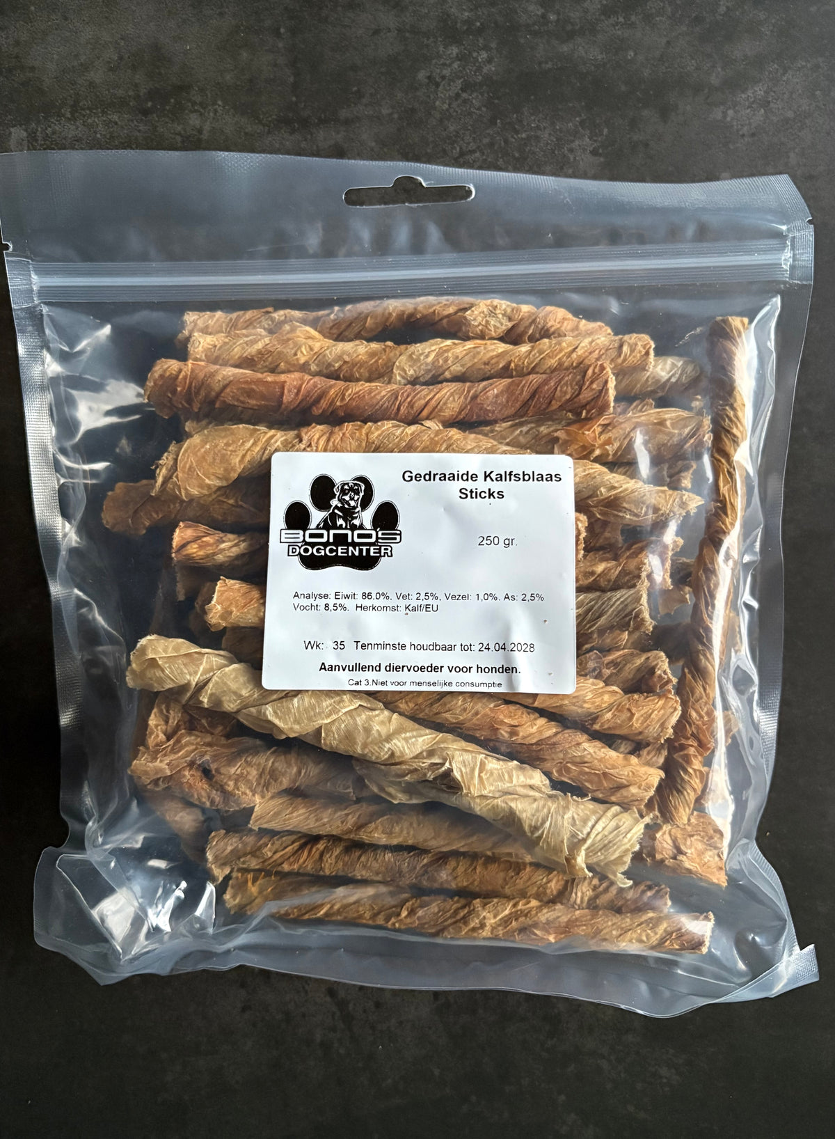 Gedraaide Kalfsblaas Sticks ± 12 cm – natuurlijke kauwsnack voor honden
